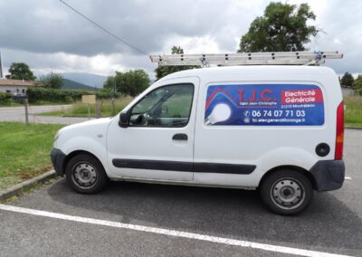 Marquage véhicule pour TJC Electricité générale